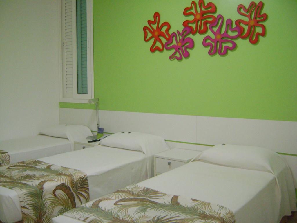 Standard Triple Room,113401706:JPEG